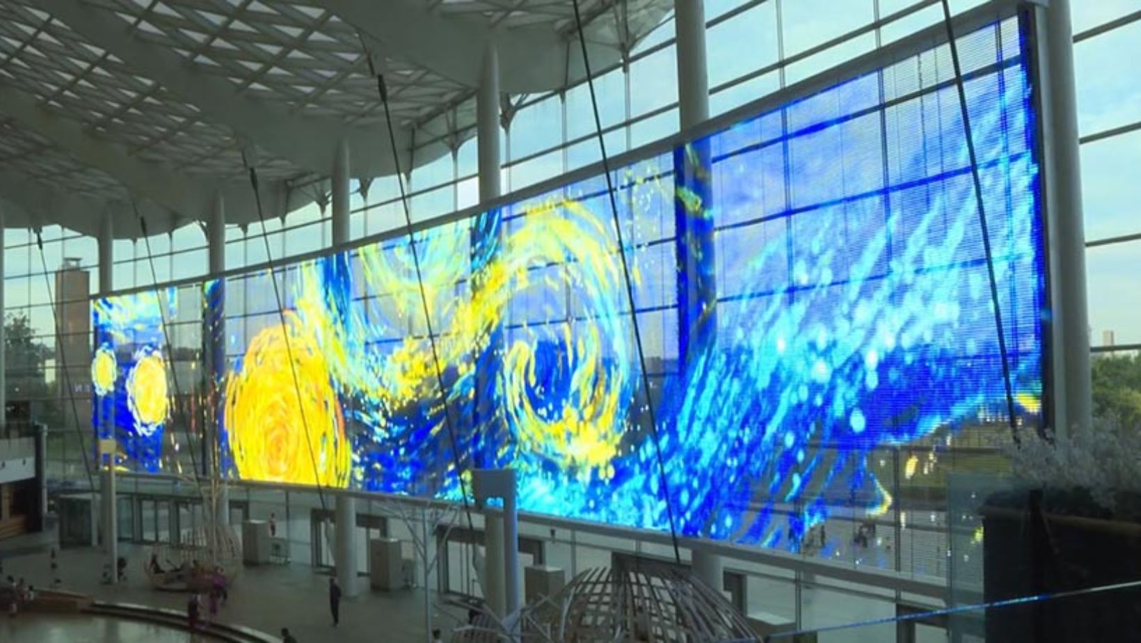 Benefits and Applications of Transparent LED Screens